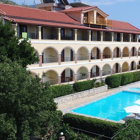 Apart-Hotel Llazari Himare Buitenkant foto