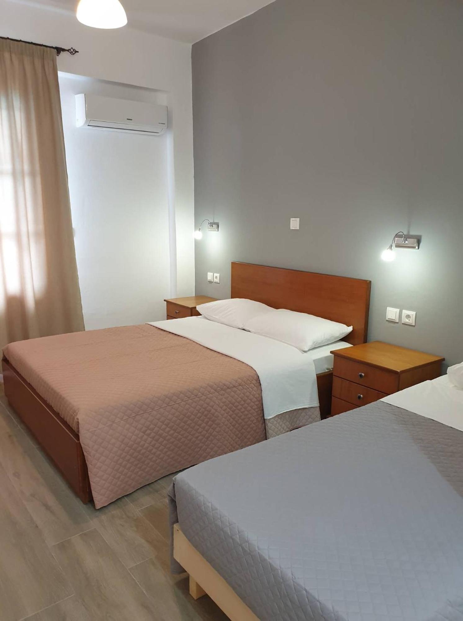 Apart-Hotel Llazari Himare Kamer foto