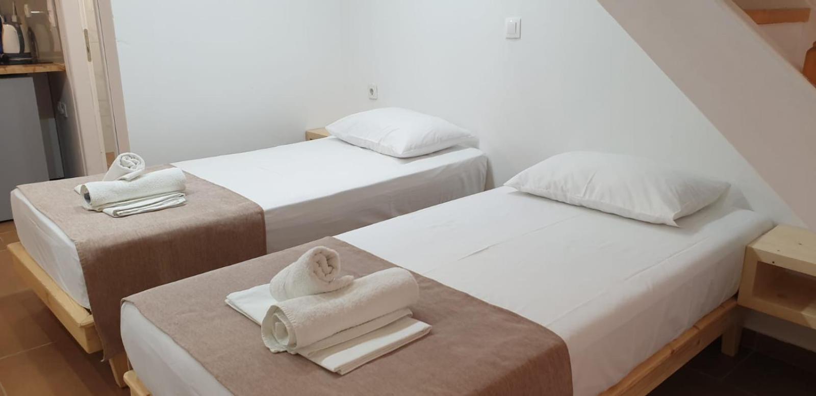 Apart-Hotel Llazari Himare Kamer foto